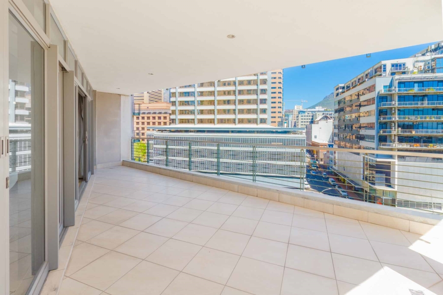 2 Bedroom Property for Sale in Cape Town City Centre Western Cape